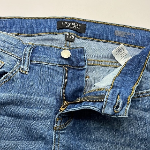Judy Blue Distressed Skinny Size 7/28 - Picture 16 of 16